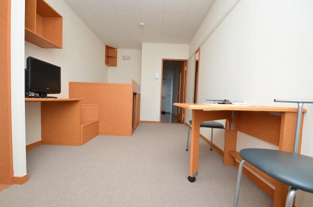 北九州市八幡西区楠橋西２丁目のアパートの洋室