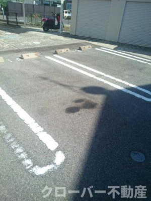 【駐車場】 | メゾン・アルカンシエルＣ