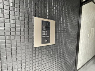 【エントランス】 | 落ち着いたエントランスです