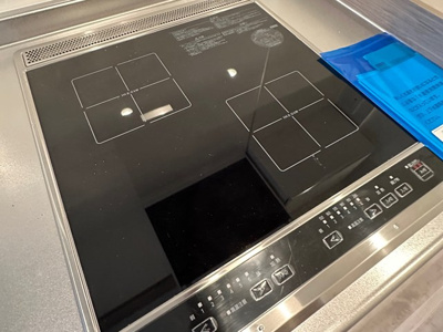 【キッチン】 | クレージュ | 2口IHクッキングヒーター付き♪IHは火を使わないので安心なうえ、お掃除もラクラク♪