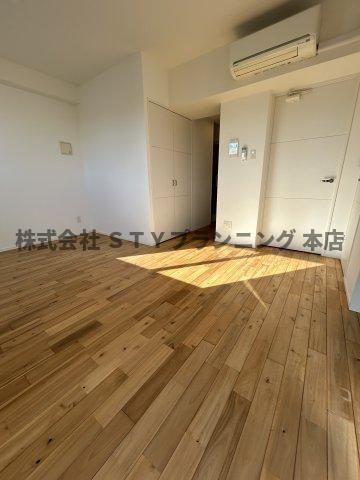 仲介手数料０円！Ｃｏｍｆｏｒｔささしまライブの居間・リビング