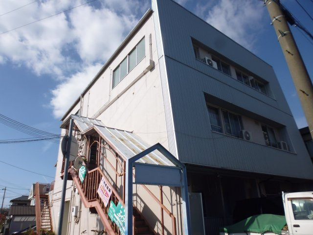 ガーデンパレスの外観