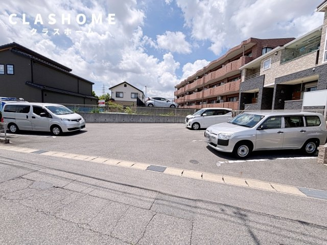 グレース　ヒルズ　　　刈谷市近郊の賃貸はクラスホームの駐車場