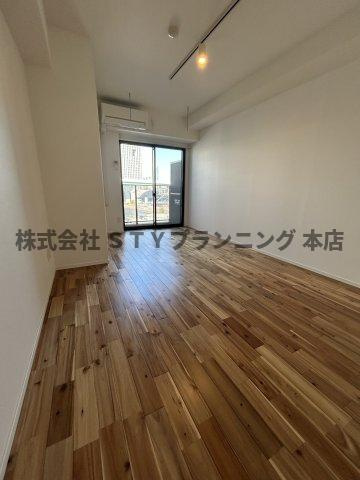 仲介手数料０円！Ｃｏｍｆｏｒｔささしまライブの居間・リビング