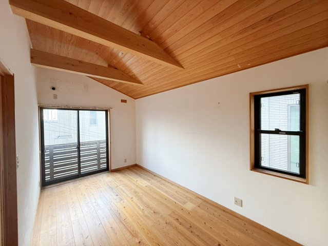 泉大津市板原町3丁目　中古戸建の洋室