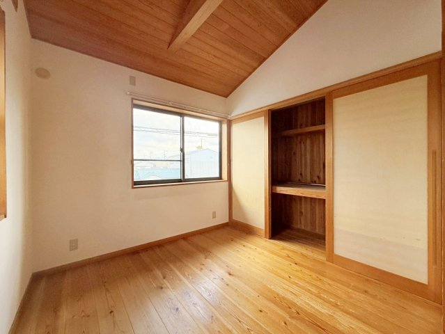 泉大津市板原町3丁目　中古戸建の洋室