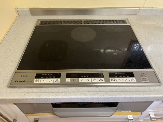泉大津市板原町3丁目　中古戸建のキッチン|安心のIHクッキングヒーターです。