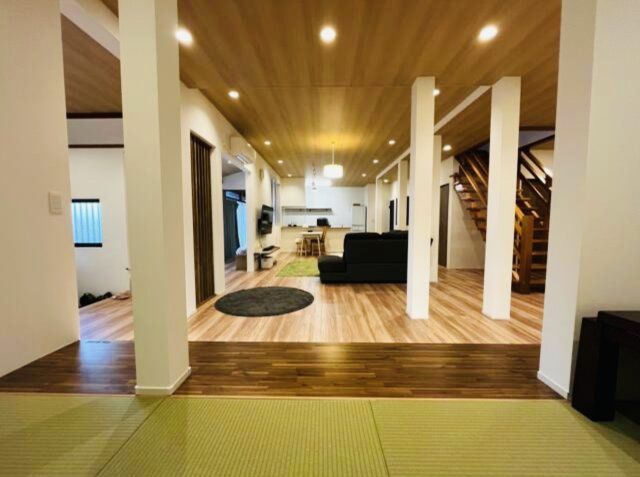 秦野市落合　広大な敷地と大型中古住宅