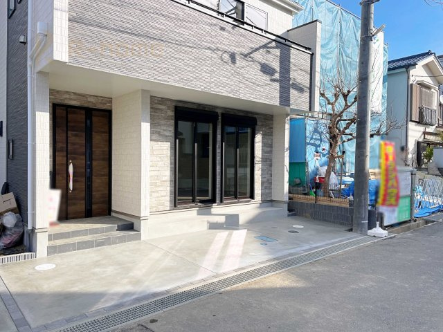 流山市南流山14期　新築戸建て　2号棟の駐車場|カースペースは1台お停めいただけます♪