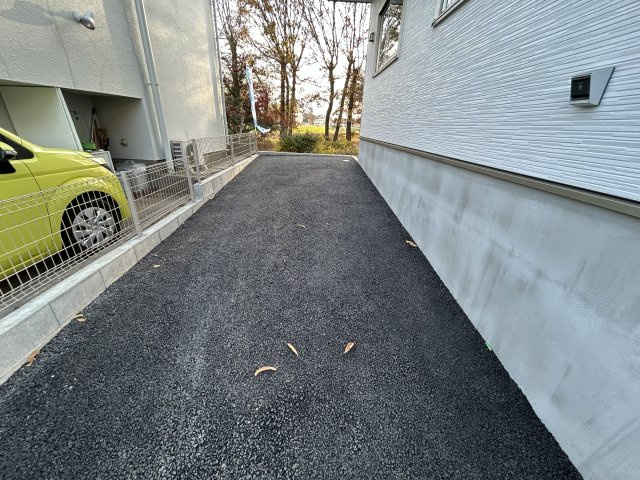 新座市石神第23の駐車場