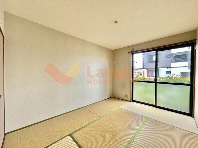 久留米市津福本町のアパートの和室|明るい和室です