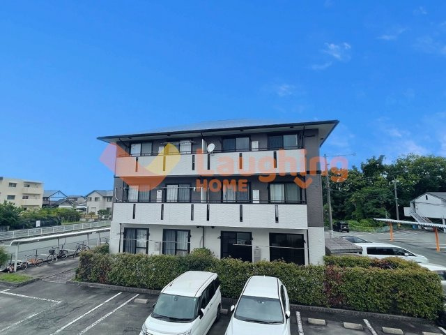 久留米市津福本町のアパートの外観|きれいな外観です
