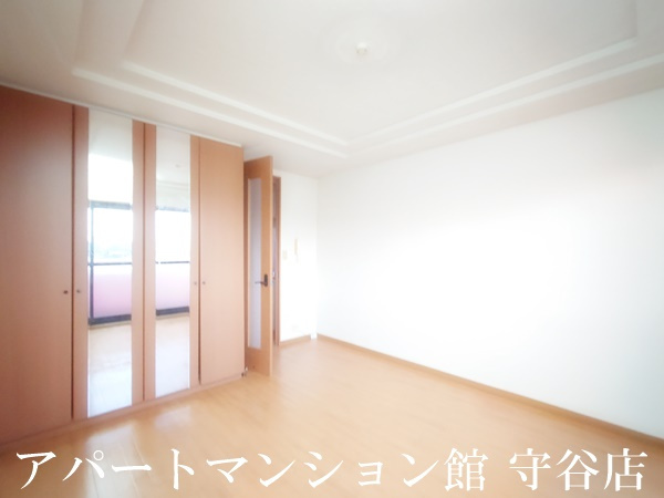 パームヒルズの寝室