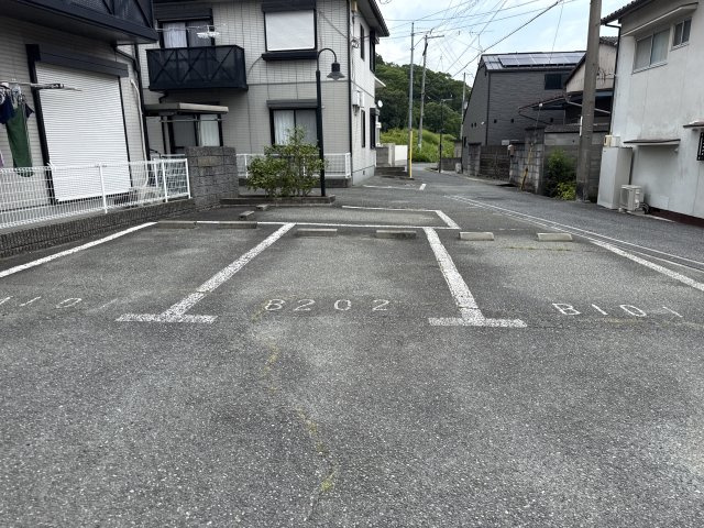 ディアス花北　A棟の駐車場