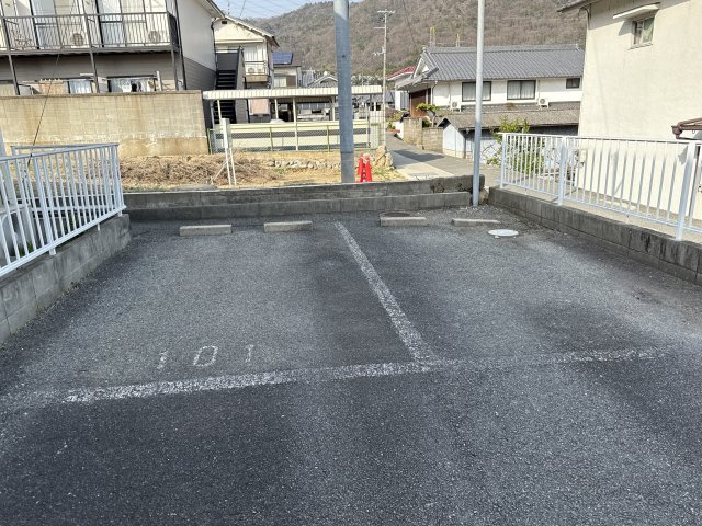 グリーンフレグランスの駐車場