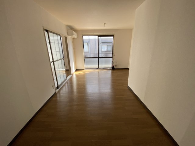 フレグランス北平野の居間・リビング