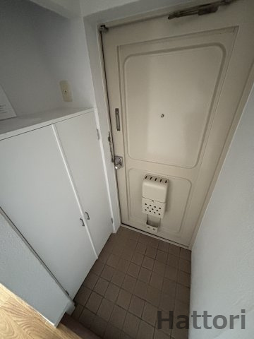 メゾン江坂の玄関