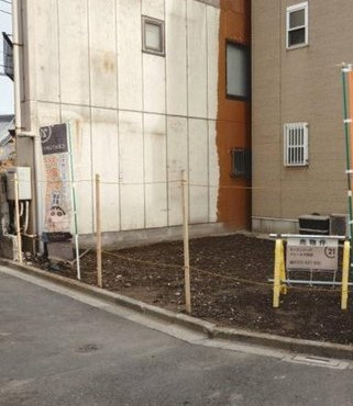 台東区根岸３丁目の売地の前面道路含む現地写真