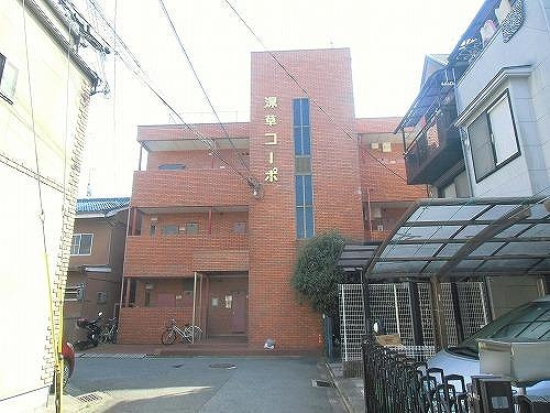 深草コーポの外観