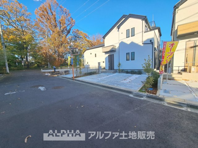 立川市一番町4丁目新築戸建4棟の前面道路含む現地写真