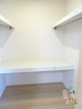 グラシューヴェルジェ　Ａの収納|ウォークインクローゼット