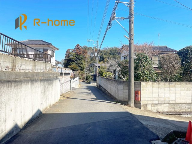 流山市名都借24-1期　新築戸建て　1号棟の前面道路含む現地写真|堂々！建物完成♪実際のお部屋をご見学可能です♪
ご見学が一番の資料！お気軽にお問い合わせ下さい♪