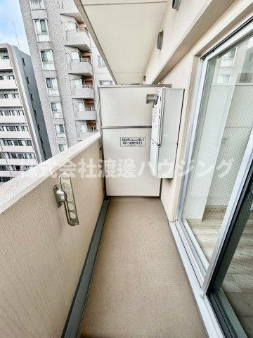 Ksスクエア江坂のバルコニー