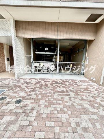 Ksスクエア江坂の駐車場