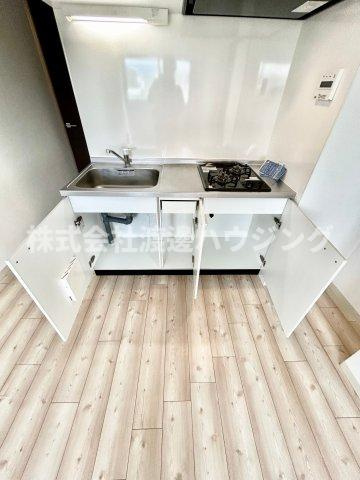 Ksスクエア江坂のキッチン|キッチン下収納