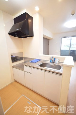 【キッチン】 | コンパクトなキッチンで掃除もラクラク