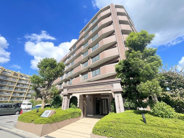 ライオンズマンション習志野台壱番館の外観