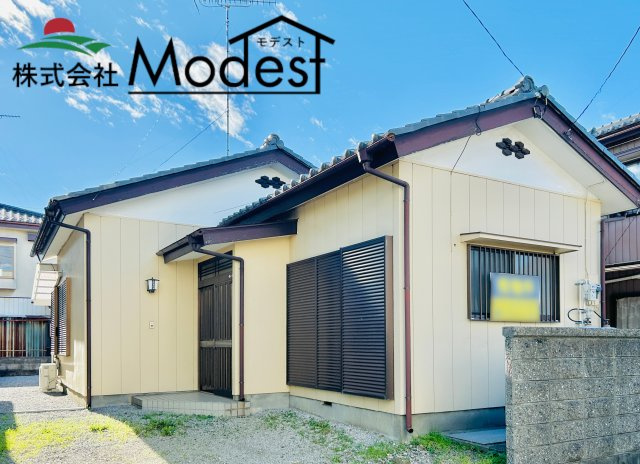 館林市小桑原町の外観|年中無休で平日の仕事終わり夜20時まで受付可能です。
事前のご予約がおすすめです。お気軽にお問い合わせください。