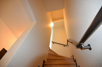 【その他】 | レオネクストサンシャイン岩室 | 階段