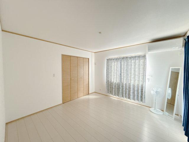 【中古戸建】児玉郡上里町七本木　の洋室|■2階洋室