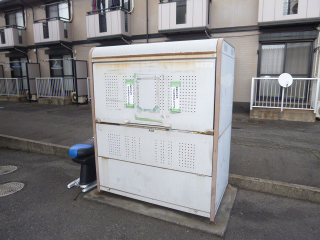 倉敷市神田２丁目のアパートのその他共用部分|敷地内ゴミステーション・当番なし