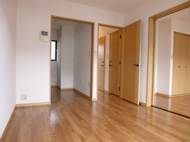 倉敷市大島のアパートの居間・リビング