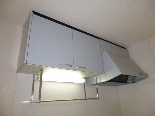 倉敷市大島のアパートのキッチン|キッチン上収納