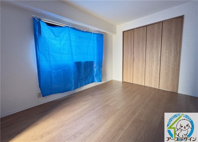 ハイツ旭が丘の洋室