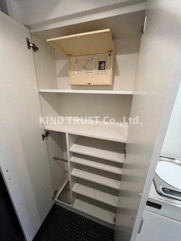 ロイヤルメゾン西天満の収納|小物を収納するのに便利です