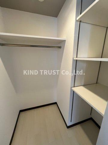 ロイヤルメゾン西天満の収納|収納スペース豊富です