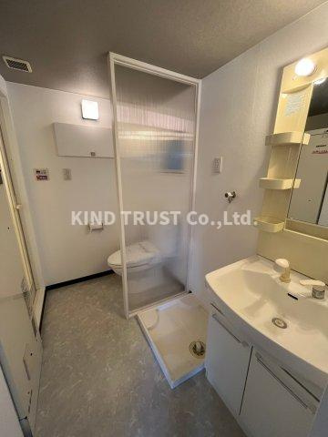 ロイヤルメゾン西天満の洗面所|洗面所です