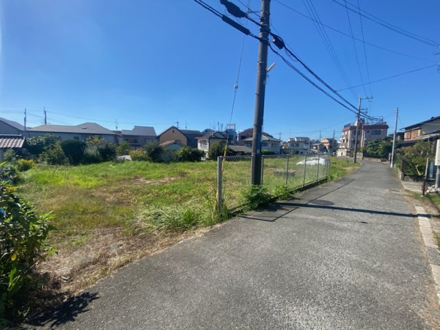 【建築条件付き土地】グラッド・タウンニュー郡津３丁目の前面道路含む現地写真|■区画工事の際に前面道路も広くなり、進入も楽々です♪♪