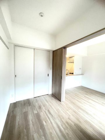 【洋室】 | エスリードレジデンス梅田グランゲート