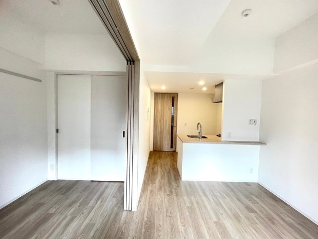 【居間・リビング】 | エスリードレジデンス梅田グランゲート