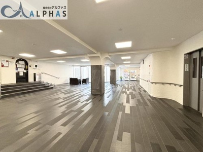 【エントランス】 | 明石ハウス１号棟 | 広々としたエントランス♪