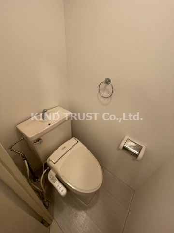 アイディール中之島のトイレ|落ち着いた色調のトイレです