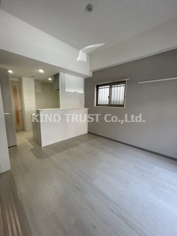 ルアナ北梅田の居間・リビング|居間です