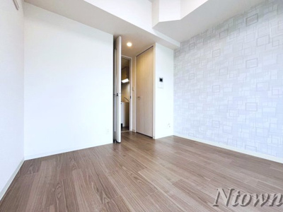 【居間・リビング】 | プレサンス丸の内アドブル | ゆったりとしたリビングです