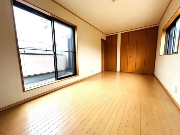 【洋室】 | ２階洋室9帖