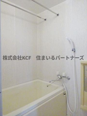 上津コーポB棟の浴室|きれいなお風呂です